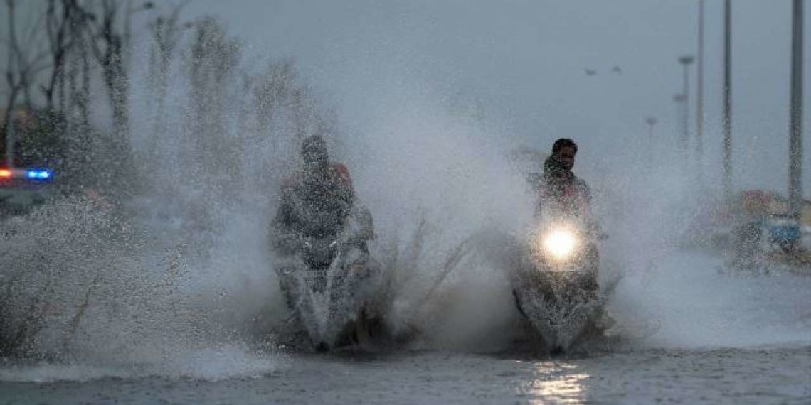 சிலு சிலு காத்து… ஜில்லுன்னு மழை… குளுகுளு தமிழகம்!