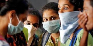 பள்ளிகள் திறப்பு…. டிசம்பருக்குப் பிறகு பார்த்துக் கொள்ளலாமே… – அரசுக்கு உயர்நீதிமன்றம் அறிவுரை
