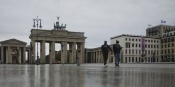 கொரோனா: ஜெர்மனியில் கடும் கட்டுப்பாடுகளுடன் மீண்டும் முழு முடக்கம்!