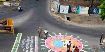 தமிழகம்: கட்டுப்பாடுகளுடன் கூடிய ஊரடங்கு மறு அறிவிப்பு வரும் வரை நீட்டிப்பு