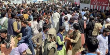 காபூல் விமான நிலையத்தில் 150 இந்தியர்களைச் சிறைப்பிடித்த தலிபான்கள்!