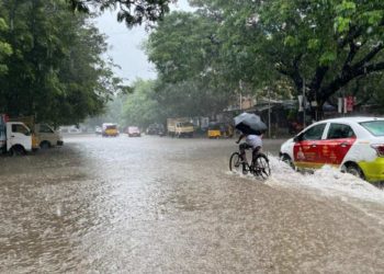 தொடரும் கன மழை… வெள்ளத்தில் மிதக்கும் தமிழகம்!