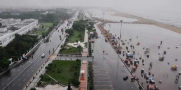 குளிரில் நடுங்கும் சென்னை!